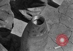 Standbild USA Ordnance Mann Okinawa Ryukyu Inseln, 1945, aus Sekunde 29 historischem Filmmaterial Videoclip 65675052939
