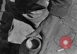 Standbild USA Ordnance Mann Okinawa Ryukyu Inseln, 1945, aus Sekunde 31 historischem Filmmaterial Videoclip 65675052939
