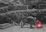 Standbild USA Ordnance Mann Okinawa Ryukyu Inseln, 1945, aus Sekunde 34 historischem Filmmaterial Videoclip 65675052939