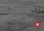 Standbild 306 Infanterie Division 77 Okinawa Ryukyu Inseln, 1945, aus Sekunde 26 historischem Filmmaterial Videoclip 65675052945
