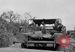 Standbild 306 Infanterie Division 77 Okinawa Ryukyu Inseln, 1945, aus Sekunde 37 historischem Filmmaterial Videoclip 65675052945