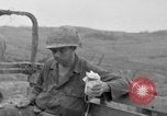 Standbild 306 Infanterie Division 77 Okinawa Ryukyu Inseln, 1945, aus Sekunde 51 historischem Filmmaterial Videoclip 65675052945