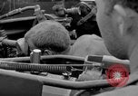 Standbild 306 Infanterie Division 77 Okinawa Ryukyu Inseln, 1945, aus Sekunde 10 historischem Filmmaterial Videoclip 65675052946