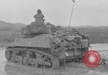 Standbild 306 Infanterie Division 77 Okinawa Ryukyu Inseln, 1945, aus Sekunde 44 historischem Filmmaterial Videoclip 65675052946