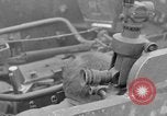 Standbild 306 Infanterie Division 77 Okinawa Ryukyu Inseln, 1945, aus Sekunde 62 historischem Filmmaterial Videoclip 65675052946