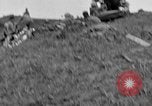 Standbild 306 Infanterie Division 77 Okinawa Ryukyu Inseln, 1945, aus Sekunde 13 historischem Filmmaterial Videoclip 65675052947