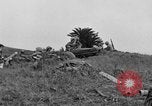 Standbild 306 Infanterie Division 77 Okinawa Ryukyu Inseln, 1945, aus Sekunde 33 historischem Filmmaterial Videoclip 65675052947
