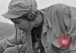 Standbild radiomen Okinawa Ryukyu Inseln, 1945, aus Sekunde 60 historischem Filmmaterial Videoclip 65675052948