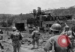 Standbild 305th Infantry Division 77 Yuza Okinawa Ryukyu Inseln, 1945, aus Sekunde 6 historischem Filmmaterial Videoclip 65675052954