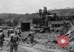 Standbild 305th Infantry Division 77 Yuza Okinawa Ryukyu Inseln, 1945, aus Sekunde 13 historischem Filmmaterial Videoclip 65675052954