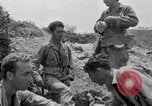 Standbild 305th Infantry Division 77 Yuza Okinawa Ryukyu Inseln, 1945, aus Sekunde 34 historischem Filmmaterial Videoclip 65675052955