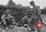 Standbild 305th Infantry Division 77 Yuza Okinawa Ryukyu Inseln, 1945, aus Sekunde 44 historischem Filmmaterial Videoclip 65675052955