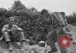 Standbild 305th Infantry Division 77 Yuza Okinawa Ryukyu Inseln, 1945, aus Sekunde 45 historischem Filmmaterial Videoclip 65675052955