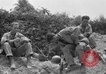 Standbild 305th Infantry Division 77 Yuza Okinawa Ryukyu Inseln, 1945, aus Sekunde 46 historischem Filmmaterial Videoclip 65675052955