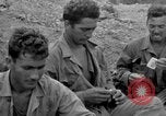 Standbild 305th Infantry Division 77 Yuza Okinawa Ryukyu Inseln, 1945, aus Sekunde 55 historischem Filmmaterial Videoclip 65675052955