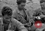 Standbild 305th Infantry Division 77 Yuza Okinawa Ryukyu Inseln, 1945, aus Sekunde 56 historischem Filmmaterial Videoclip 65675052955