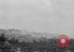 Standbild 305th Infantry Division 77 Yuza Okinawa Ryukyu Inseln, 1945, aus Sekunde 24 historischem Filmmaterial Videoclip 65675052956
