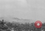 Standbild 305th Infantry Division 77 Yuza Okinawa Ryukyu Inseln, 1945, aus Sekunde 35 historischem Filmmaterial Videoclip 65675052956