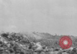 Standbild 305th Infantry Division 77 Yuza Okinawa Ryukyu Inseln, 1945, aus Sekunde 45 historischem Filmmaterial Videoclip 65675052956