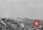 Standbild 305th Infantry Division 77 Yuza Okinawa Ryukyu Inseln, 1945, aus Sekunde 47 historischem Filmmaterial Videoclip 65675052956