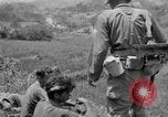 Standbild 305th Infantry Division 77 Yuza Okinawa Ryukyu Inseln, 1945, aus Sekunde 8 historischem Filmmaterial Videoclip 65675052957