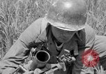 Standbild 305th Infantry Division 77 Yuza Okinawa Ryukyu Inseln, 1945, aus Sekunde 36 historischem Filmmaterial Videoclip 65675052957