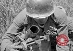 Standbild 305th Infantry Division 77 Yuza Okinawa Ryukyu Inseln, 1945, aus Sekunde 40 historischem Filmmaterial Videoclip 65675052957