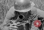Standbild 305th Infantry Division 77 Yuza Okinawa Ryukyu Inseln, 1945, aus Sekunde 41 historischem Filmmaterial Videoclip 65675052957