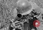 Standbild 305th Infantry Division 77 Yuza Okinawa Ryukyu Inseln, 1945, aus Sekunde 43 historischem Filmmaterial Videoclip 65675052957