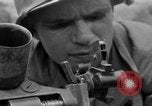 Standbild 305th Infantry Division 77 Yuza Okinawa Ryukyu Inseln, 1945, aus Sekunde 52 historischem Filmmaterial Videoclip 65675052957