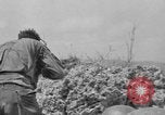 Image 305e Infantry 77e Division Yuza Okinawa îles Ryukyu, 1945, de la seconde 20 séquences d'archives historiques vidéo 65675052958