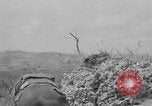 Image 305e Infantry 77e Division Yuza Okinawa îles Ryukyu, 1945, de la seconde 22 séquences d'archives historiques vidéo 65675052958