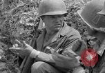 Image 305e Infantry 77e Division Yuza Okinawa îles Ryukyu, 1945, de la seconde 33 séquences d'archives historiques vidéo 65675052958