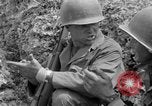 Image 305e Infantry 77e Division Yuza Okinawa îles Ryukyu, 1945, de la seconde 37 séquences d'archives historiques vidéo 65675052958