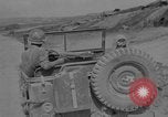 Image États-Unis 96e Division Yuza Okinawa îles Ryukyu, 1945, de la seconde 12 séquences d'archives historiques vidéo 65675052959