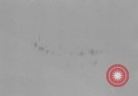Image États-Unis 96e Division Yuza Okinawa îles Ryukyu, 1945, de la seconde 36 séquences d'archives historiques vidéo 65675052959