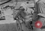 Image États-Unis 96e Division Yuza Okinawa îles Ryukyu, 1945, de la seconde 58 séquences d'archives historiques vidéo 65675052959