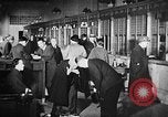 Immagine di Industrie giapponesi Tokyo Giappone, 1943, secondo 14 filmato di repertorio 65675052993