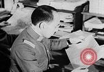 Immagine di Giornale giapponese camera Tokyo Giappone, 1943, secondo 24 filmato di repertorio 65675052994