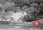 Standbild Frachtschiff auf Feuer im Ozean Atlantik, 1923, aus Sekunde 19 historischem Filmmaterial Videoclip 65675053003