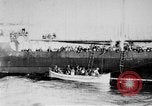 Standbild Frachtschiff auf Feuer im Ozean Atlantik, 1923, aus Sekunde 48 historischem Filmmaterial Videoclip 65675053003