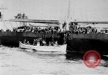Standbild Frachtschiff auf Feuer im Ozean Atlantik, 1923, aus Sekunde 51 historischem Filmmaterial Videoclip 65675053003