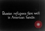 Image réfugiés russes posent pour appareil photo Vladivostok Russie, 1918, de la seconde 3 séquences d'archives historiques vidéo 65675053021