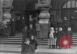 Standbild ostterminal der Transsibirischen Eisenbahn Wladiwostok Russland, 1918, aus Sekunde 33 historischem Filmmaterial Videoclip 65675053028