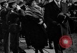 Immagine di Inaugurazione statua di Jeanne d'Arc Washington DC Meridian Hill Park USA, 1922, secondo 32 filmato di repertorio 65675053057
