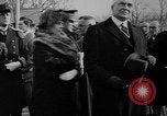 Immagine di Inaugurazione statua di Jeanne d'Arc Washington DC Meridian Hill Park USA, 1922, secondo 52 filmato di repertorio 65675053057