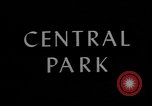 Immagine di Central Park New York City USA, 1949, secondo 12 filmato di repertorio 65675053058