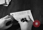 Image Des rations de viande Seconde Guerre Mondiale timbres dans United States USA, 1942, de la seconde 36 séquences d'archives historiques vidéo 65675053060