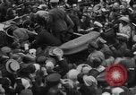 Image Red troupes russes la Russie, 1917, de la seconde 33 séquences d'archives historiques vidéo 65675053071