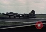Image B-17 Royaume-Uni, 1942, de la seconde 12 séquences d'archives historiques vidéo 65675053106